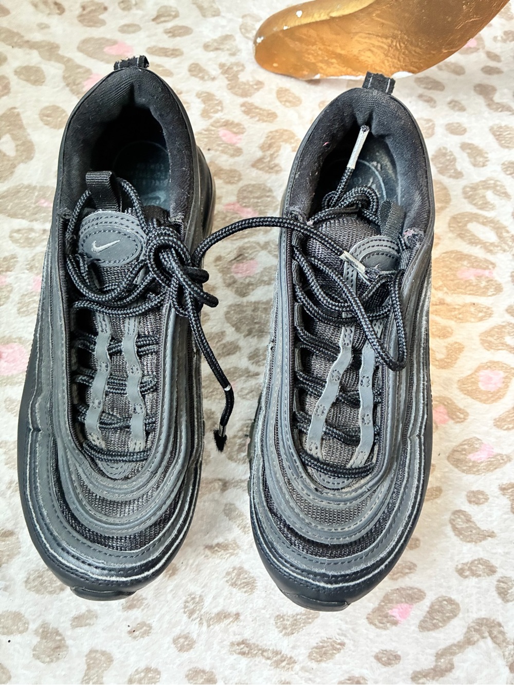Nike Black/Gray Men's Retro-Style Sneakers